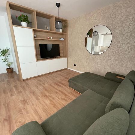 Apartman Petronela Bratislava Exteriör bild