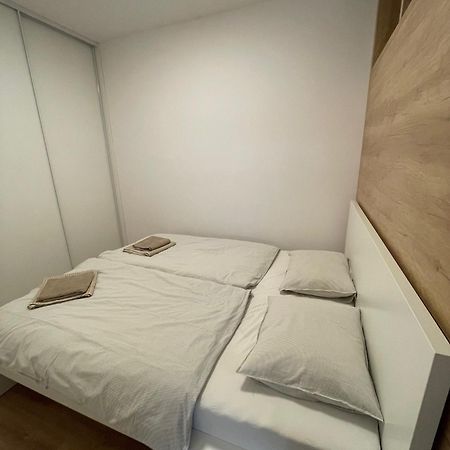 Apartman Petronela Bratislava Exteriör bild