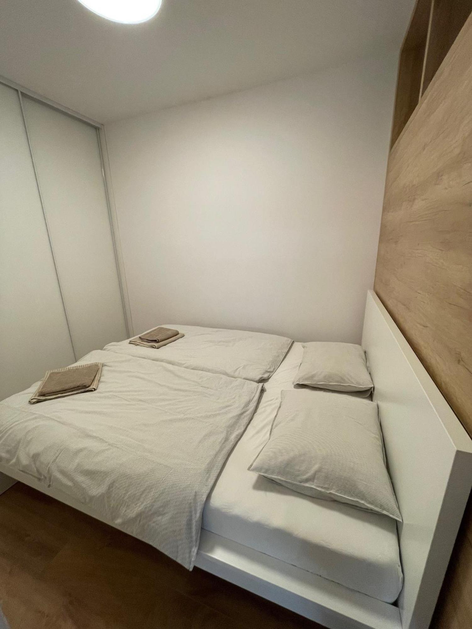 Apartman Petronela Bratislava Exteriör bild